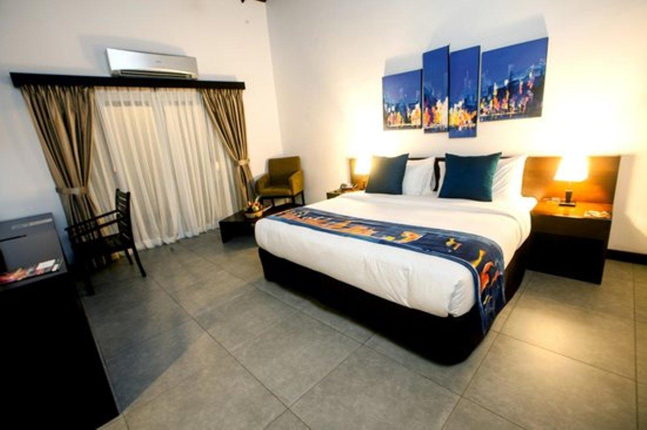 อเมทิสต์ รีสอร์ต ปาซซิกูดา Hotel Passikudah ภายนอก รูปภาพ