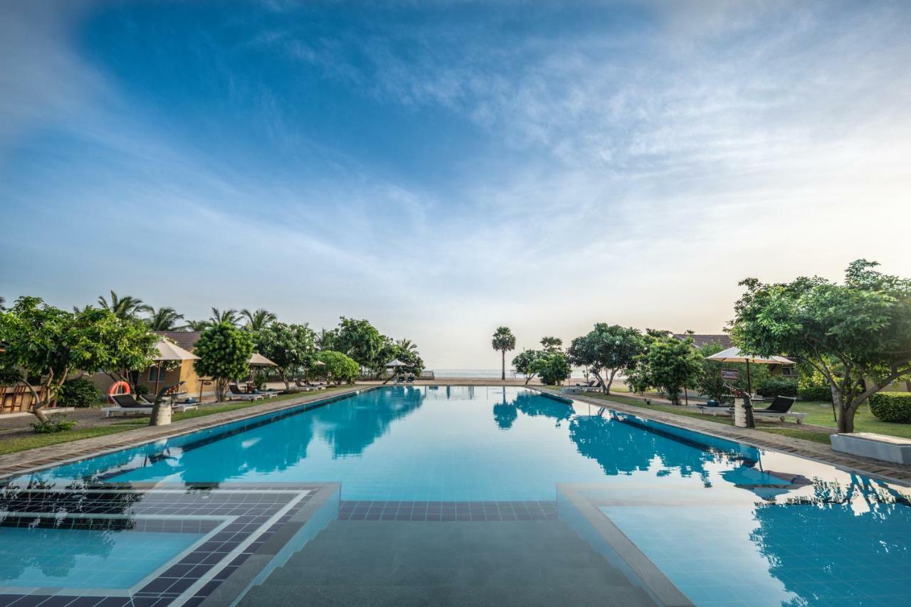 อเมทิสต์ รีสอร์ต ปาซซิกูดา Hotel Passikudah ภายนอก รูปภาพ